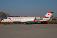OE-LRH @ VIE - Austrian Arrows regionaljet - by Yakfreak - VAP