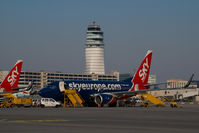 OM-NGF @ VIE - Skyeurope Boeing 737-700 - by Yakfreak - VAP