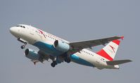 OE-LDB @ VIE - Austrian A319-111 - by Dieter Klammer