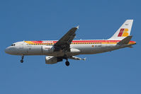 EC-HGY @ LOWW - Dirty Iberia. - by Stefan Rockenbauer