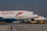 OE-LPC @ VIE - Austrian Airlines Boeing 777-200 - by Yakfreak - VAP