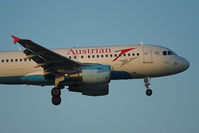 OE-LDG @ LOWW - Airbus on very short final.