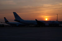 OE-LAO @ VIE - Korean Air Boeing 747-400 - by Yakfreak - VAP