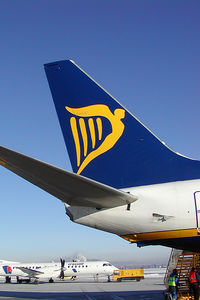 EI-CSQ @ SZG - Ryanair Boeing 737-800 - by Yakfreak - VAP
