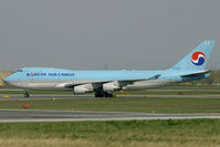 HL7603 @ VIE - Korean Air Cargo Boeing 747F