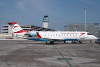 OE-LCJ @ VIE - Austrian Arrows Regionaljet - by Yakfreak - VAP