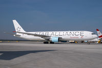 OE-LAT @ VIE - Austrian Airlines Boeing 767-300 in Star Alliance colors - by Yakfreak - VAP