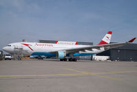 OE-LAP @ VIE - Austrian Airlines Airbus 330 in storage without engines - by Yakfreak - VAP