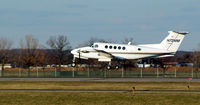 N72MM @ FRG - King Air 200 about to touch down