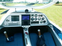 OO-F03 - EFIS EQUIPED PANEL OF OO-F03 - by MAARTEN DIJKSTRA