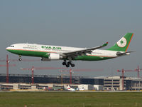 B-16312 @ VIE - EVA Air A330-200