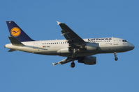 D-AILF @ LOWW - LH A319. - by Stefan Rockenbauer