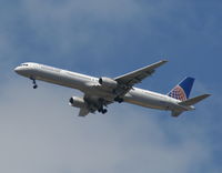 N56859 @ MCO - Continental - by Florida Metal