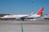 OE-LNJ @ VIE - Lauda Air Boeing 737-800 - by Yakfreak - VAP