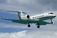 N424QS @ SXM - visitor