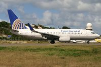 N17719 @ SXM - visitor