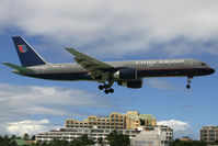 N586UA @ SXM - visitor