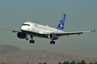 N612JB @ KLAS - jetBlue Airlines - 'Blue look maahvelous' / 2005 Airbus A320-232 - by Brad Campbell