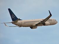 N977RY @ KLAS - Funjet / 2004 Boeing 737-86N
