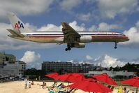 N696AN @ SXM - visitor