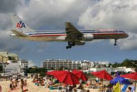 N677AN @ SXM - visitor