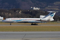 RA-85689 @ LOWS - TU with Festung Hohensalzburg in background. - by Stefan Rockenbauer