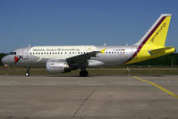D-AKNM @ CGN - visitor - by Wolfgang Zilske