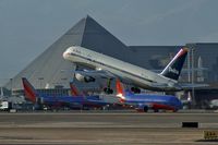 N687DL @ KLAS - Delta Airlines / 1998 Boeing 757-232 - by Brad Campbell