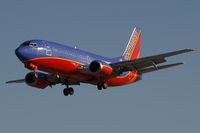 N678AA @ KLAS - Southwest Airlines / 1986 Boeing 737-3A4 - by Brad Campbell