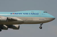 HL7438 @ BRU - arrival of Korean Cargo