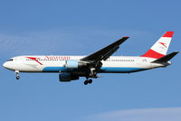 OE-LAE @ VIE - Austrian, named Malaysia - by Lötsch Andreas
