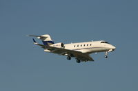 OE-HPK @ BRU - approaching rwy 02
