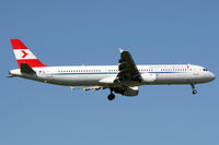 OE-LBB @ VIE - Pinzgau - by Lötsch Andreas