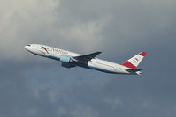 OE-LPD @ VIE - wrong rw - by Gerhard Vysocan - VAP