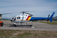 C-GMPK @ CYLW - Aerospatiale AS350 Royal Canadian Mountain Police - by Yakfreak - VAP