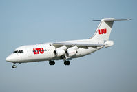 D-AWBA @ DUS - On finals - by Micha Lueck