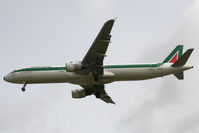 I-BIXT @ LHR - Airbus A321-112 - by Juergen Postl