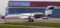 N5VS @ EGGW - Gulfstream G550 - by Terry Fletcher