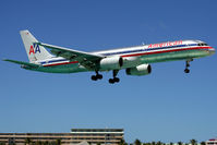 N622AA @ SXM - visitor