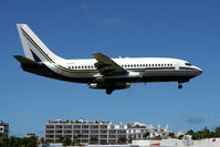 N737Q @ SXM - visitor