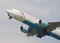 OE-LPD @ VIE - Austrian triple sevenspirit of austria taking off at RWY29 - by Dieter Klammer