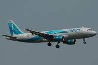 EC-JZQ @ VIE - Clickair Airbus 320 - by Yakfreak - VAP