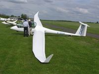 G-XDUO @ XBID - Schempp-Hirth Duo Discus xT at Bickmarsh - by Simon Palmer