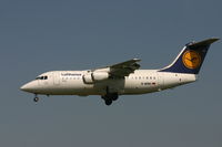 D-AVRC @ BRU - descending to rwy 25L - by Daniel Vanderauwera
