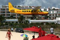 N910HL @ SXM - visitor - by Wolfgang Zilske