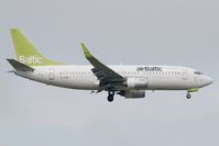 YL-BBL @ VIE - Air Baltic B737-300 - by Andy Graf-VAP