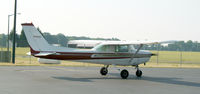 N4962B @ ESN - 152 heading out after a quick refuel... - by Stephen Amiaga
