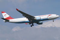 OE-LAM @ VIE - Austrian Airlines Airbus A330-200 - by Thomas Ramgraber-VAP
