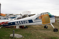 N4652B @ CYBW - Cessna 180