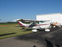 N2172F @ I95 - Kenton, OH breakfast fly-in